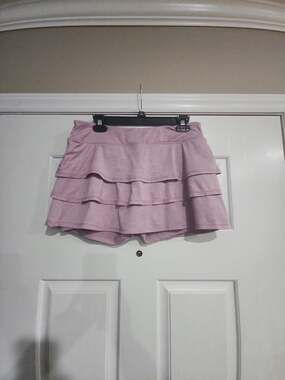 HEAD Women's Mauve Tiered Ruffle Athletic Skort